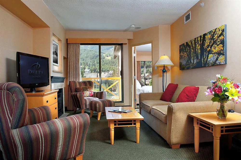 Delta Hotels By Marriott Whistler Village Suites 4*,